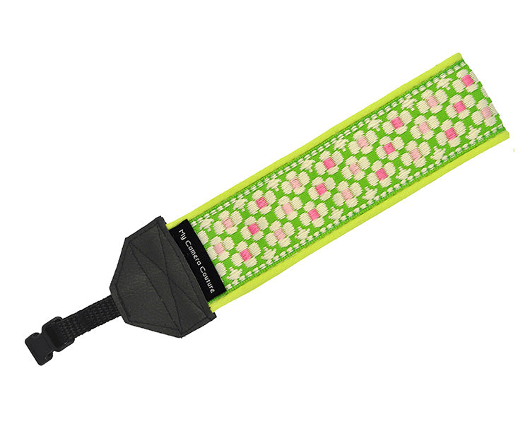 Small Pink Flowers Wrist Strap